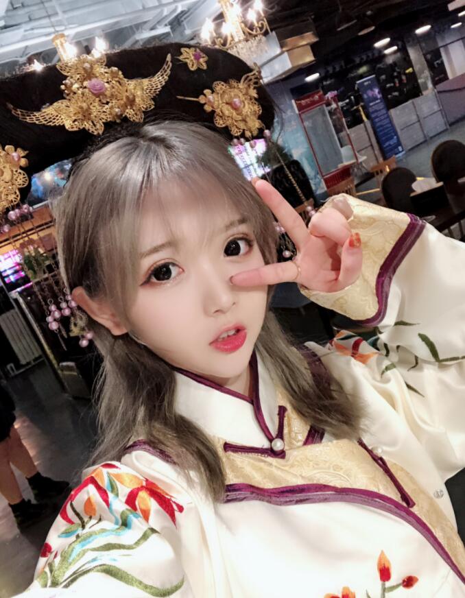 抖音yuki雪雪初中一血事件 雪雪个人资料福利照