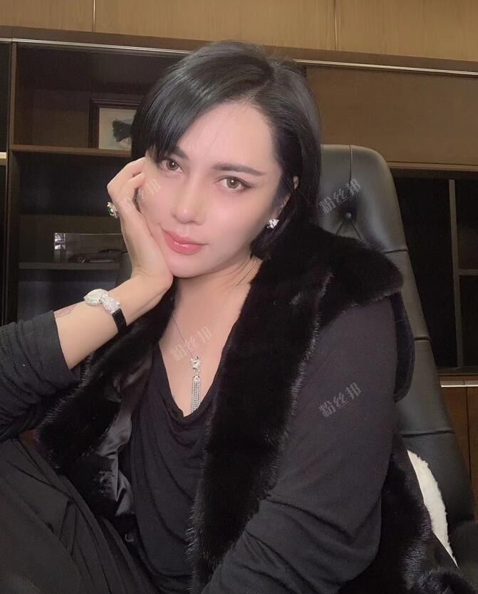 ʱʫʱƯлŮ йģ