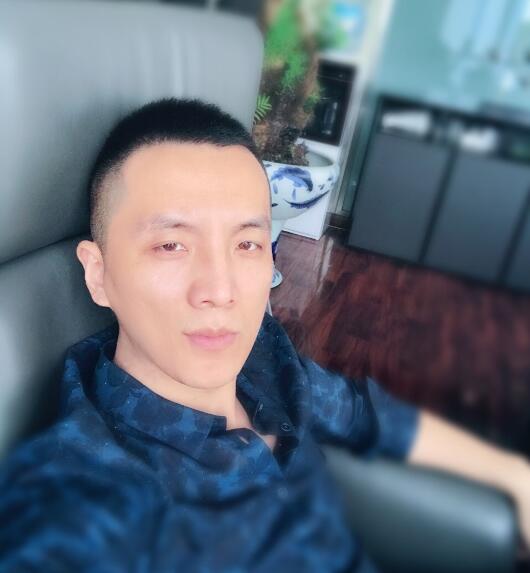 烟台土豪万振涛个人资料背景、身价多少