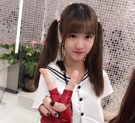 蔡梓彤黑葡萄是什么 早期网名“宸荨灿白”有黑历史