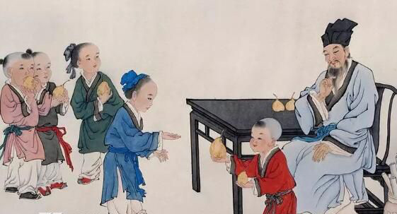 孔融让梨最后杀了父亲 历史是真的吗?