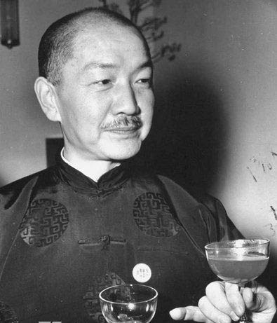 蒋纬国戴季陶 什么关系 蒋纬国的亲生父母究竟是谁