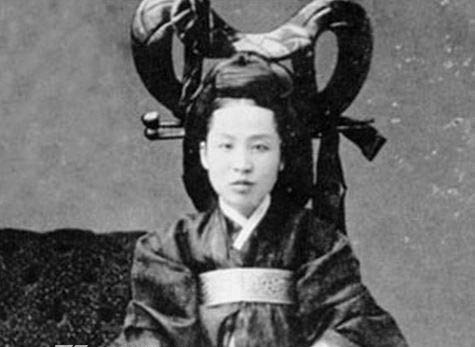袁世凯在朝鲜娶妻睡皇后 袁世凯与他几个夫人的故事