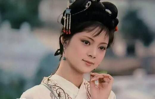 红楼梦为什么说薛宝钗是鬼 红楼梦越看越可怕