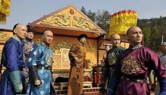 九子夺嫡十四阿哥为什么不帮四阿哥