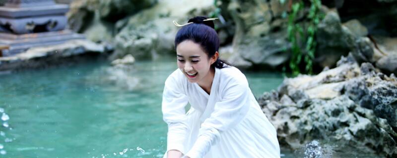 花千骨是女娲吗 花千骨和女娲有什么关系