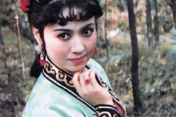 İٻ ٻ