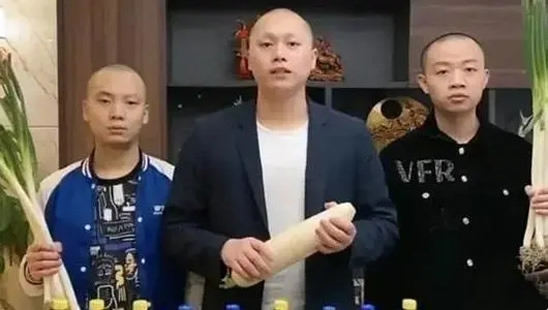 ϵ ô