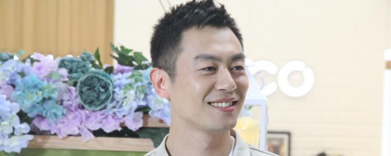 刘亦菲朱亚文是什么关系