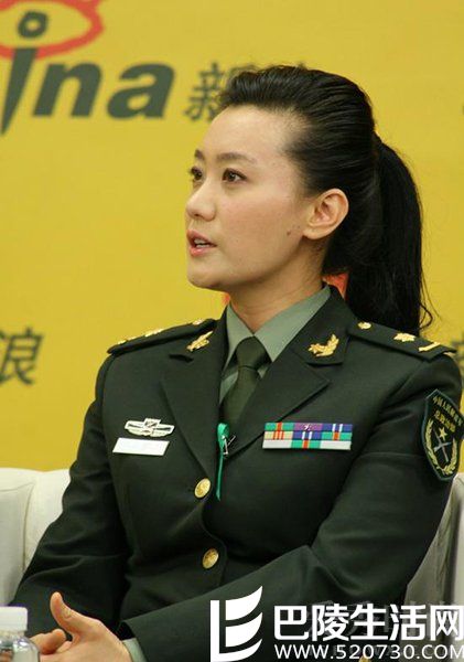 蔡国庆是什么级别军官 明星军衔的照片