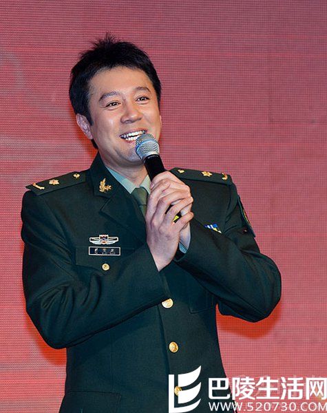 蔡国庆是什么级别军官 明星军衔的照片