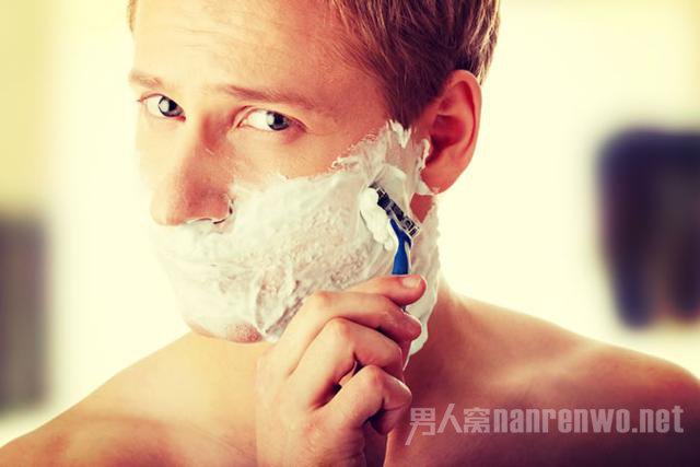 世上没有长得丑的男人 只有压根不打理头发的男人