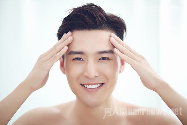 粉刺是怎么形成的？去除粉刺刻不容缓