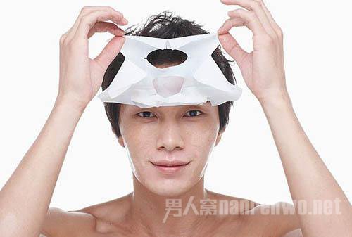 油性皮肤男士使用面膜中需注意什么 如何控油？