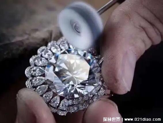 裸钻是什么 钻石就金刚石切割打磨出来的