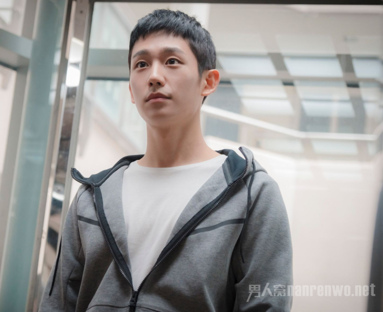 男神丁海寅教你如何打造更加迷人的男士发型