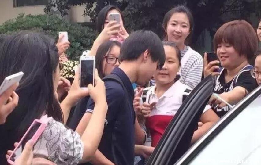 私生饭是什么意思 耶斯莫拉是什么意思