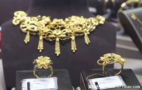 结婚三金是指什么 三金应该什么时候送