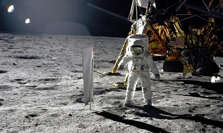 中国登月被外星人警告过吗？ 阿波罗登月到底是真是假？