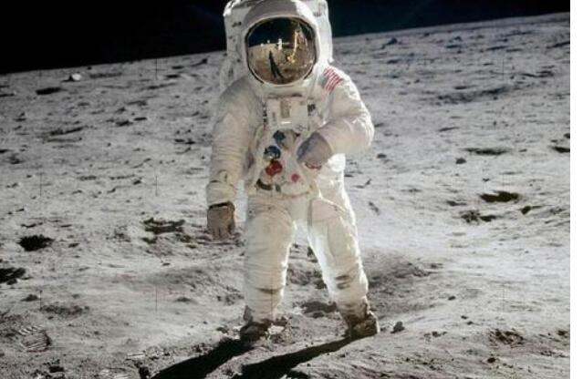 中国登月被外星人警告过吗？ 阿波罗登月到底是真是假？