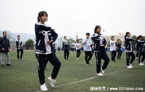 上课睡觉犯法吗 老师占体育课犯法吗