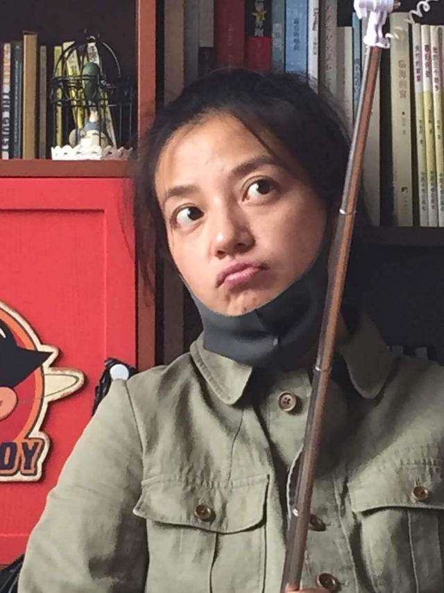 赵薇近照显老态,素颜形象崩塌