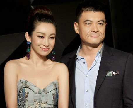 秦海璐的情史揭秘:婚姻次数、首任丈夫及与李厚霖的儿子