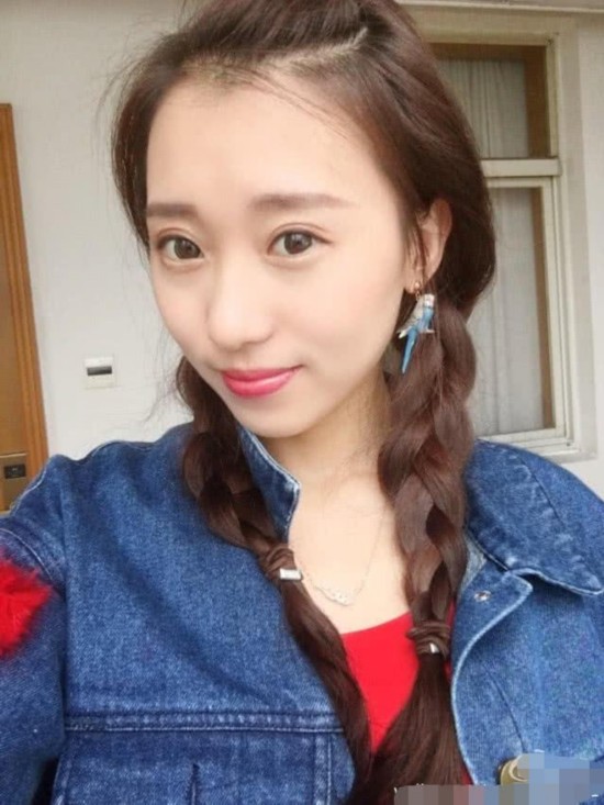 毕滢身份不仅是经纪人?她和张丹峰的关系真相是什么?