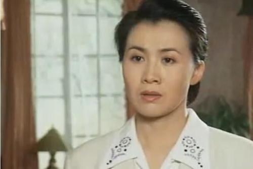 杨城与李媛媛的婚姻现况,以及他们的儿子杨泽宇的生活近况。陈道明是否有亲生子?