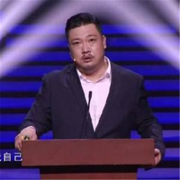 任梓慧与贾冰的关系：他们是夫妻吗？如何相识？