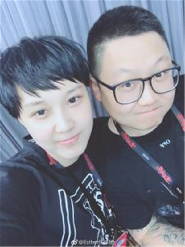 任梓慧与贾冰的关系：他们是夫妻吗？如何相识？