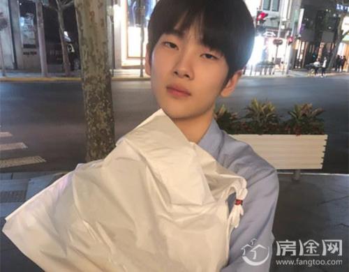 周震南的感情经历与女朋友照片曝光,是否怀孕引热议