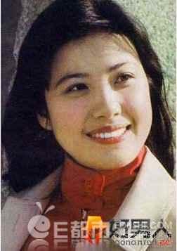 陈小纭的出生年份、年龄与鹿晗比较,以及她和汪俊再婚的关系探秘