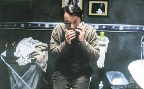 电影《手机》中严守一的角色是否影射崔永元的私生活?