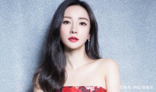 柳岩单身原因:后悔未认真寻找另一半