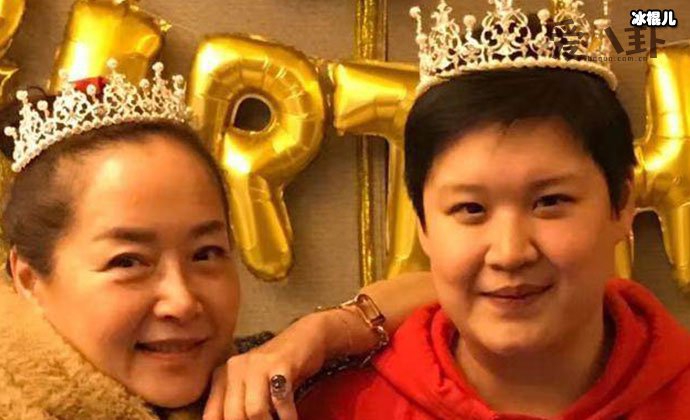恬妞单亲妈妈的情感历程独自抚养女儿的背后，历任前夫大盘点
