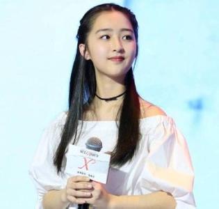 王俊凯师妹邓恩熙年龄家庭背景揭秘，邓恩熙作品有哪些？