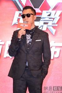 孙红雷妻子私生活引争议，孙红雷背景揭密及与小沈阳冲突真相