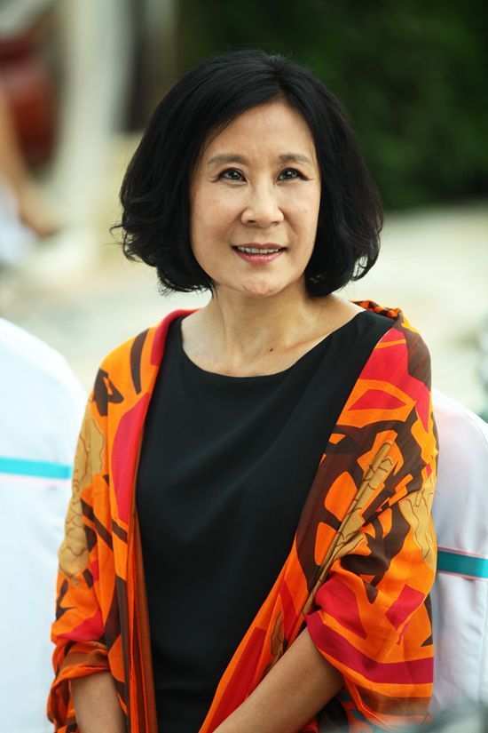 杨烁母亲资料照片曝光，苏小明与其是什么关系？真相令人意外！