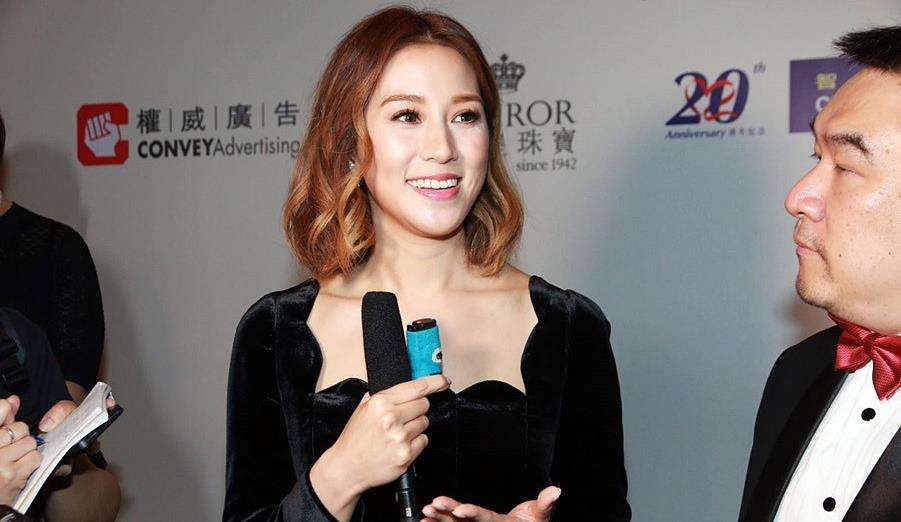 从徐子淇素颜照看她面相:她的命怎么那么好?