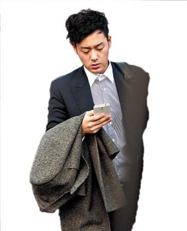 全智贤新剧美人鱼造型曝光，400亿老公罕见正面照引关注
