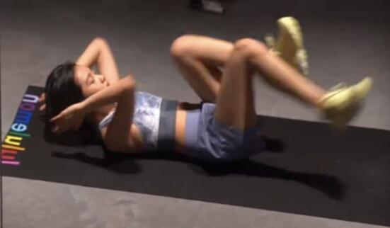 华晨宇和苏诗丁的关系 苏诗丁喜欢华晨宇吗