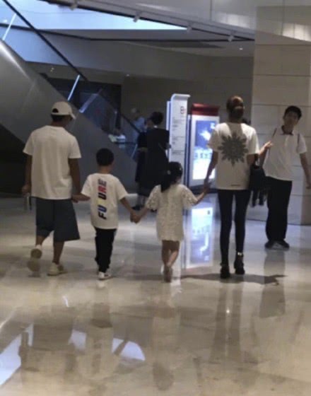 王宝强新女友杨采熙是谁做什么的微博资料背景介绍 杨采熙正面照