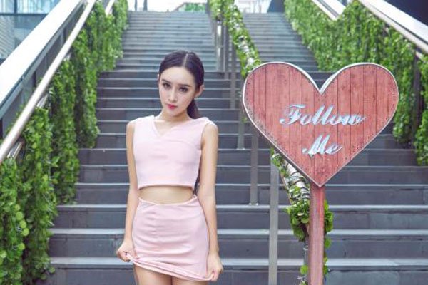 欣杨kitty是谁 和刘杀鸡之间的关系让好多人好奇