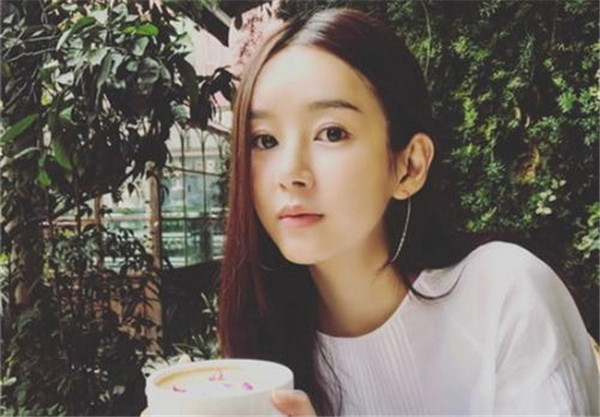 张子萱前夫是谁照片为什么入狱 张子萱杨一柳相差多少岁有孩子吗