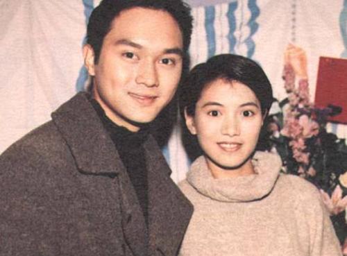 天涯扒皮袁咏仪张智霖真实现状 张智霖根本不爱袁咏仪假恩爱