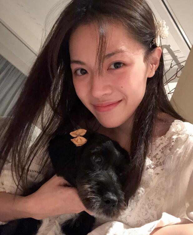 钟楚曦和萧敬腾相似度对比照 钟楚曦和周放也很像