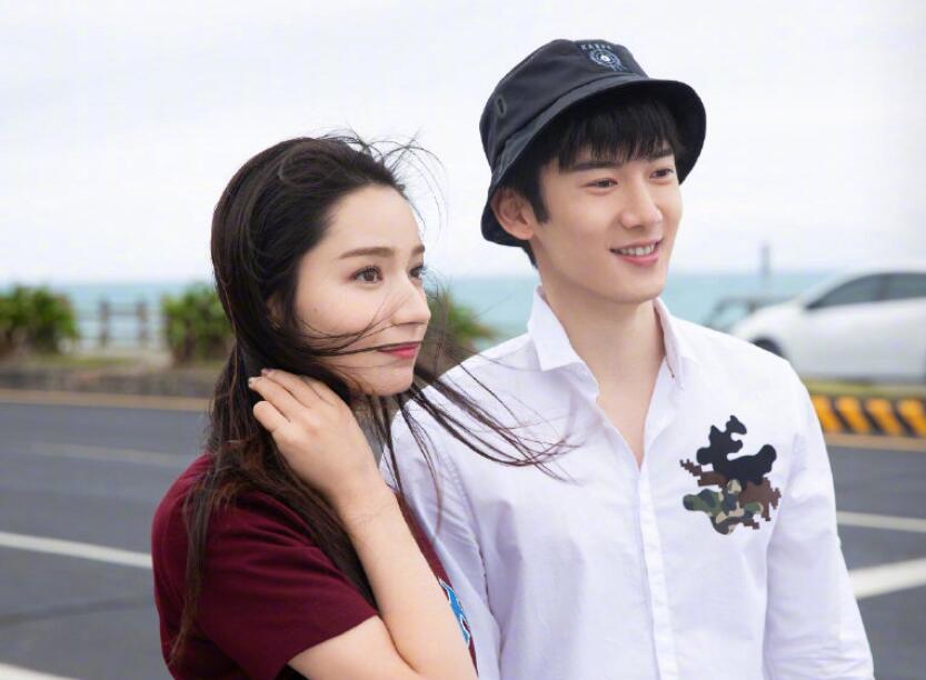 代斯刘芮麟是恋人关系吗 代斯是不是混血儿