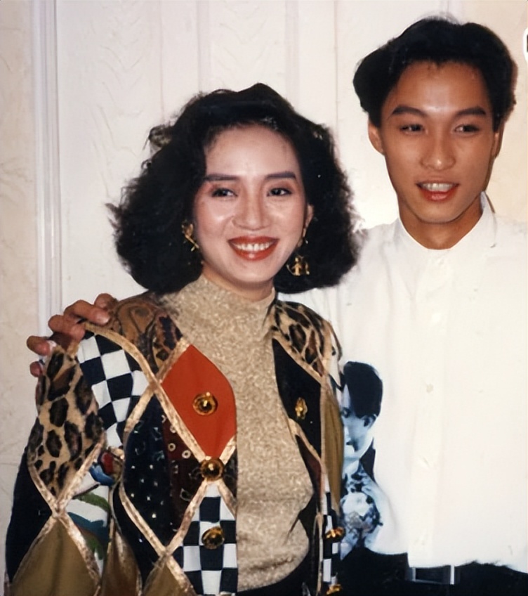 谭耀文：娶平凡老婆 相爱18年无绯闻 如今儿女双全生活幸福
