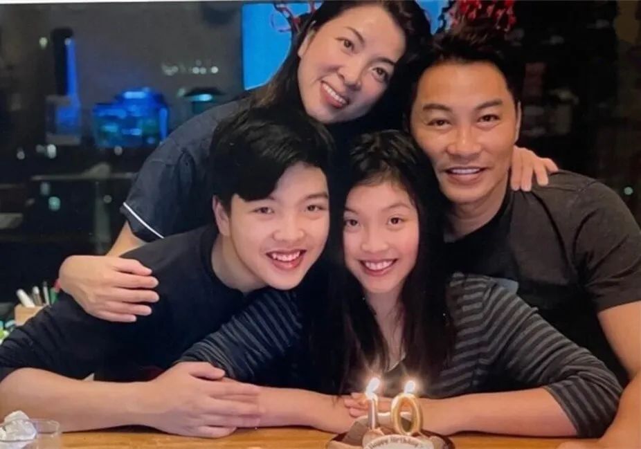 谭耀文：娶平凡老婆 相爱18年无绯闻 如今儿女双全生活幸福